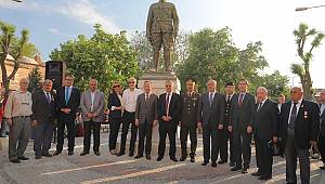 Çanakkale şehidinin heykeli dikildi