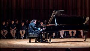 Fazıl Say çaldı, 48 öğrenciye eğitim desteği sağlandı