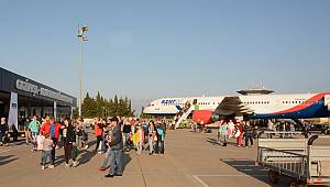 Gazipaşa Havalimanı ilk B757’yi karşıladı