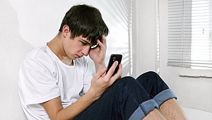 Gençlerin yüzde 40'ı FoMO