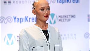 İnsansı robot Sophia İstanbul'da