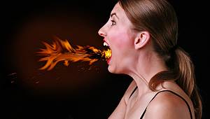 Reflü hastaları dikkat: Yemek yerken su içmeyin