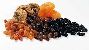 Şekerin alternatifi kuru meyveler