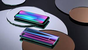 Yapay zekayı güzellikle buluşturan Honor 10 tanıtıldı