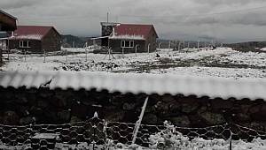 Ankara'ya kar yağdı