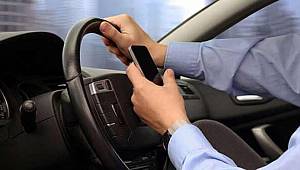 Buna dikkat: Oto içinde konuşma cezası 235 TL'ye çıktı