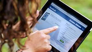 Günde yaklaşık 3 saatimiz sosyal medyada geçiyor