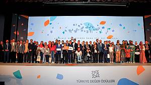 Türkiye "değerlerini" ödüllendirdi