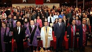 ERÜ: Öğrencilere beyaz önlükleri giydirildi