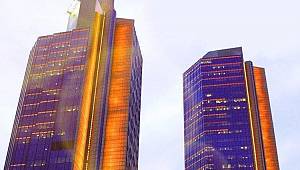 KADINLAR İÇİN: Sabancı bu yılda turuncuya boyandı