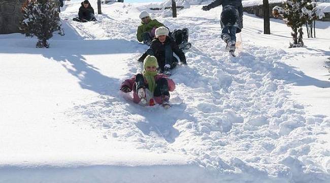 Yurdun yarısında okullar TATİL
