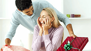 Hediye alırken korsan satıcıların oyununa gelmeyin