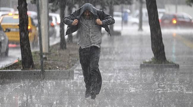 Meteoroloji'den sağanak ve fırtına uyarısı