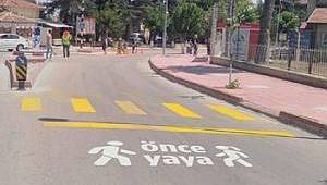 Yaya ve okul geçitlerine 'Önce Yaya' görselleri çizilecek