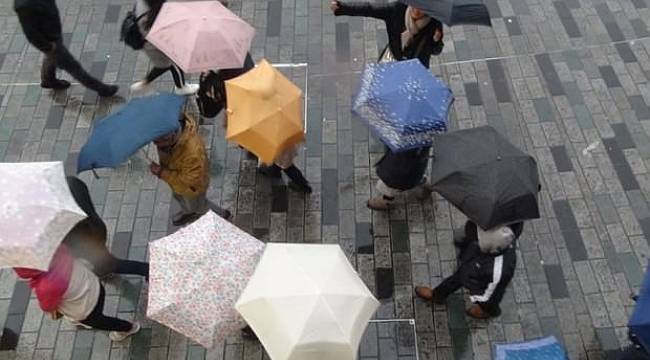 Meteoroloji uyardı: Sağanak yağmur, fırtına, toz