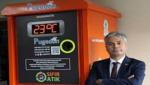 Atıkları Sokak Hayvanları İçin Mamaya Dönüştürüyor!