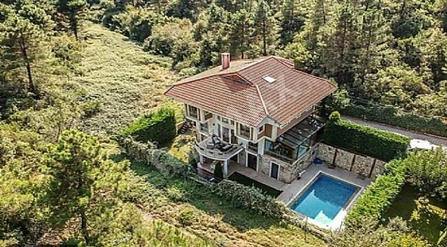 Koronavirüs yüzünden taşınıyorlar