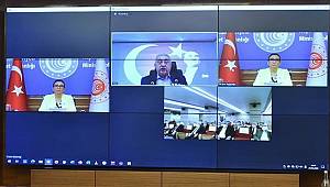 Ticaret Bakanı Ruhsar Pekcan, Esnafla Bir Araya Geldi