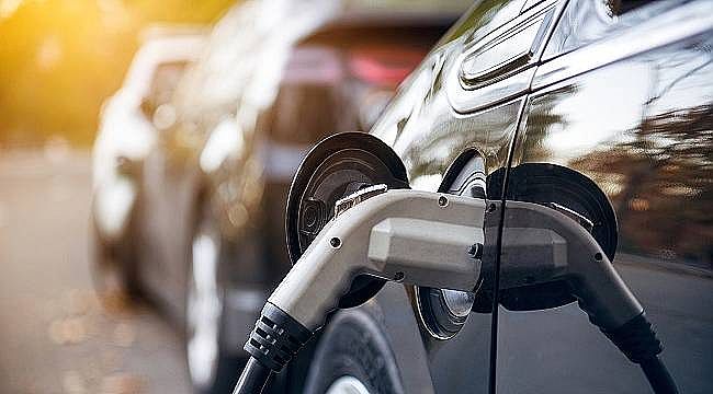 AVM ve otoparklarda elektrik oto şarj istasyonu zorunlu oldu!