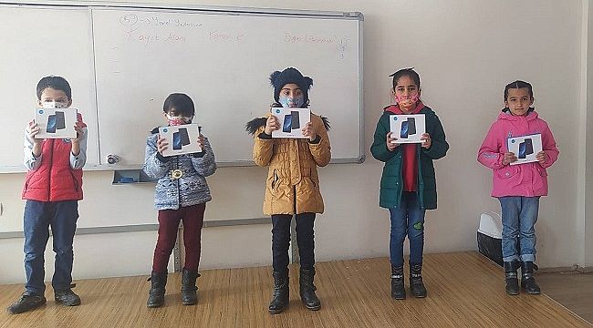 Pandemide eğitimleri yarım kalan 140 çocuğa destek
