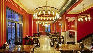 Bu kapının ardında 