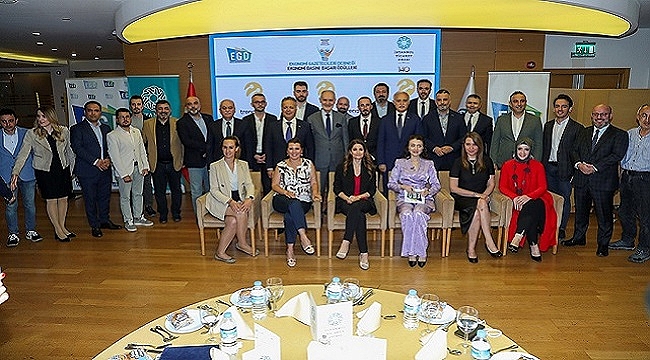 Ekonomi Gazetecileri Derneği - Ekonomi Basını Başarı Ödülleri verildi!