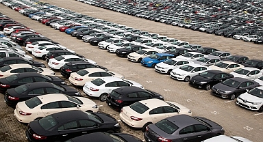 İkinci el oto pazarının fotoğrafını çekti!