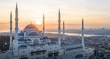 Ticaret Bakanı Bolat - Aziz milletimizin ve tüm İslam âleminin Kurban Bayramını...