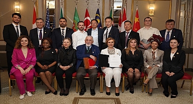 'Ankara Deklarasyonu' imzalandı ''HUKUK ALANINDA DEVLET BAŞKANLARININ İTİBARININ KORUNMASI İÇİN 22 ÜLKE ...''